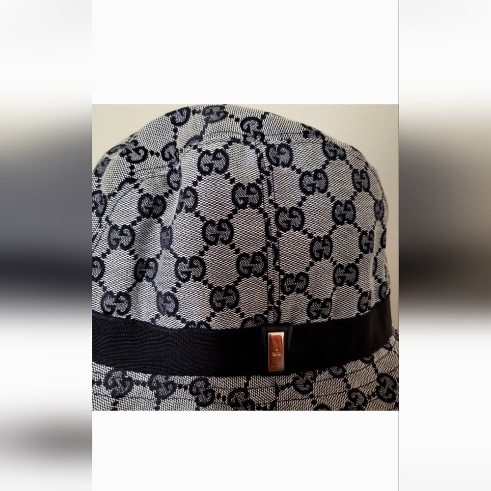 COPY - Gucci bucket hat